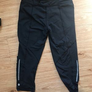 Lululemon cropped running leggings
